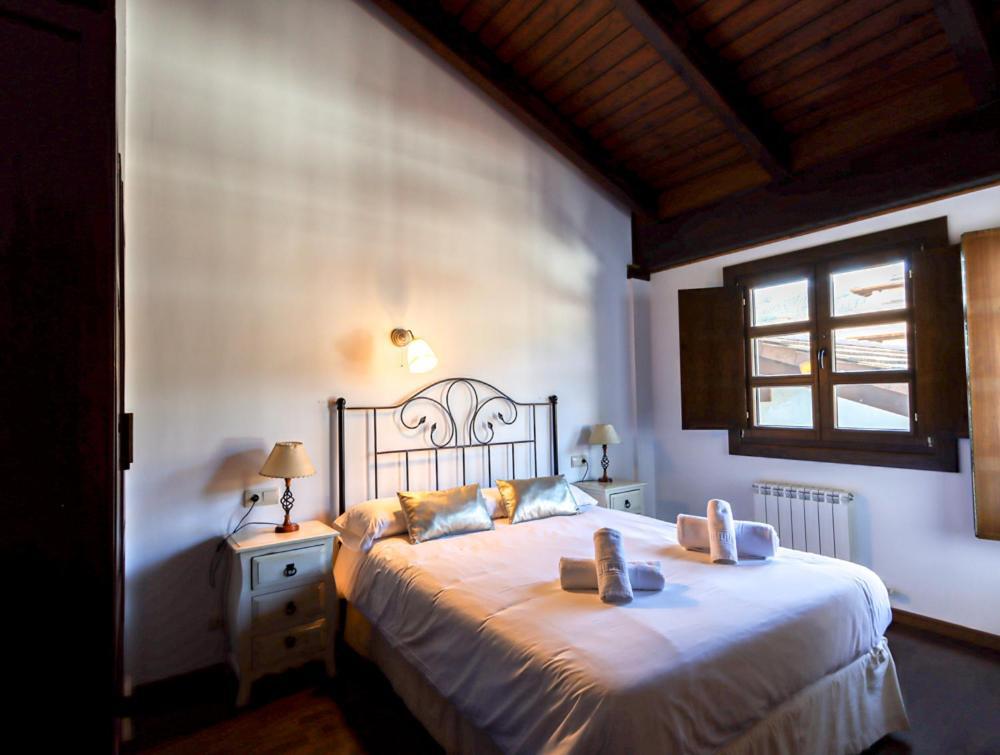 Sol Badaguas Jaca Villa Buitenkant foto